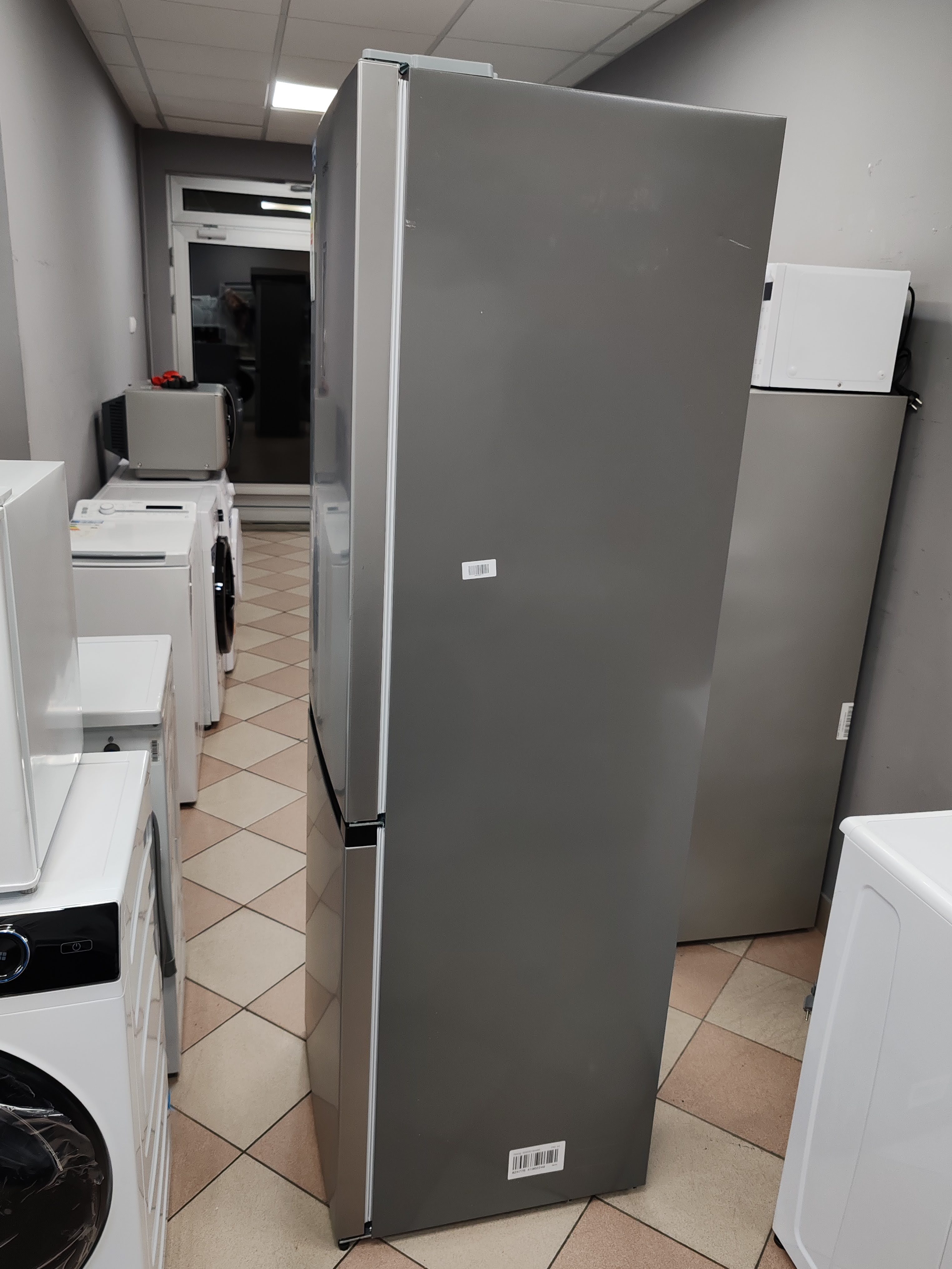 Frižider Gorenje N61EAXL4 , 185cm.