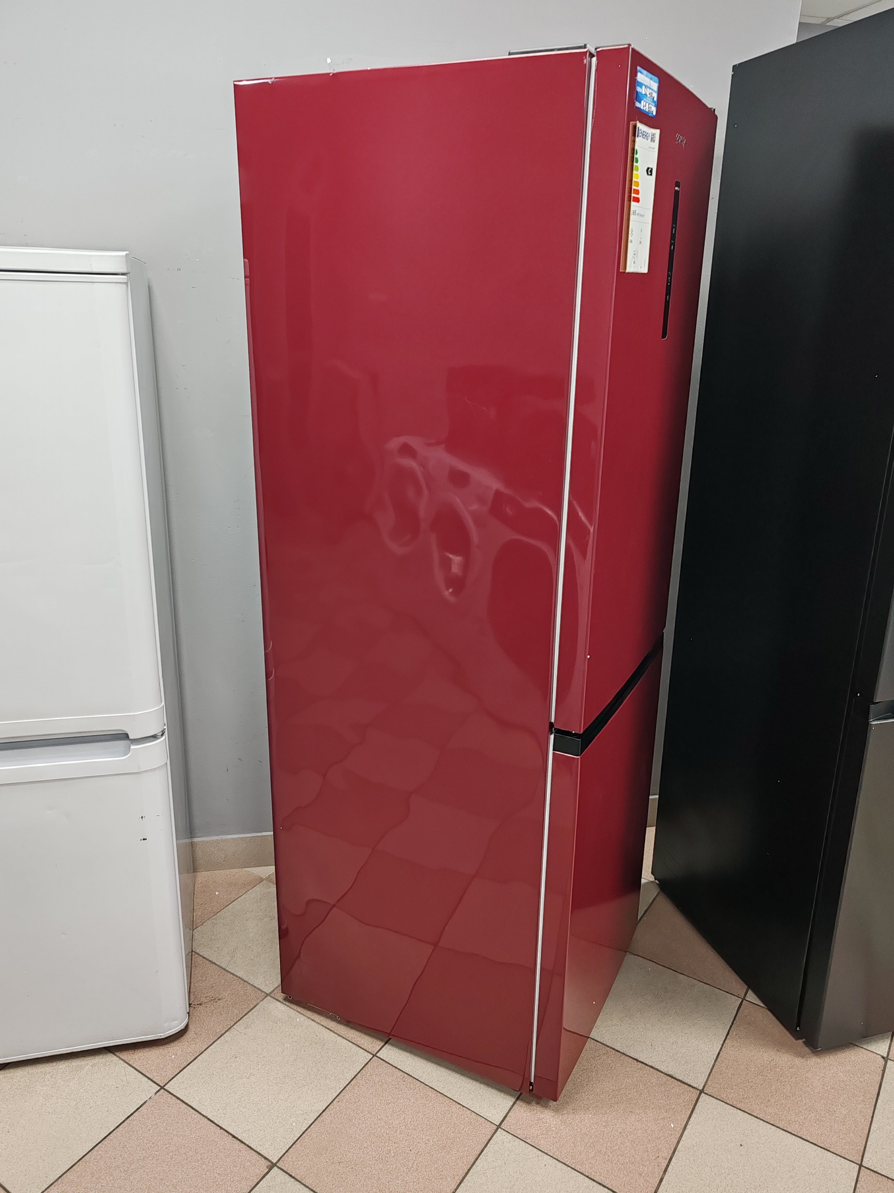 Frižider Gorenje NK79C0DR , 185cm.