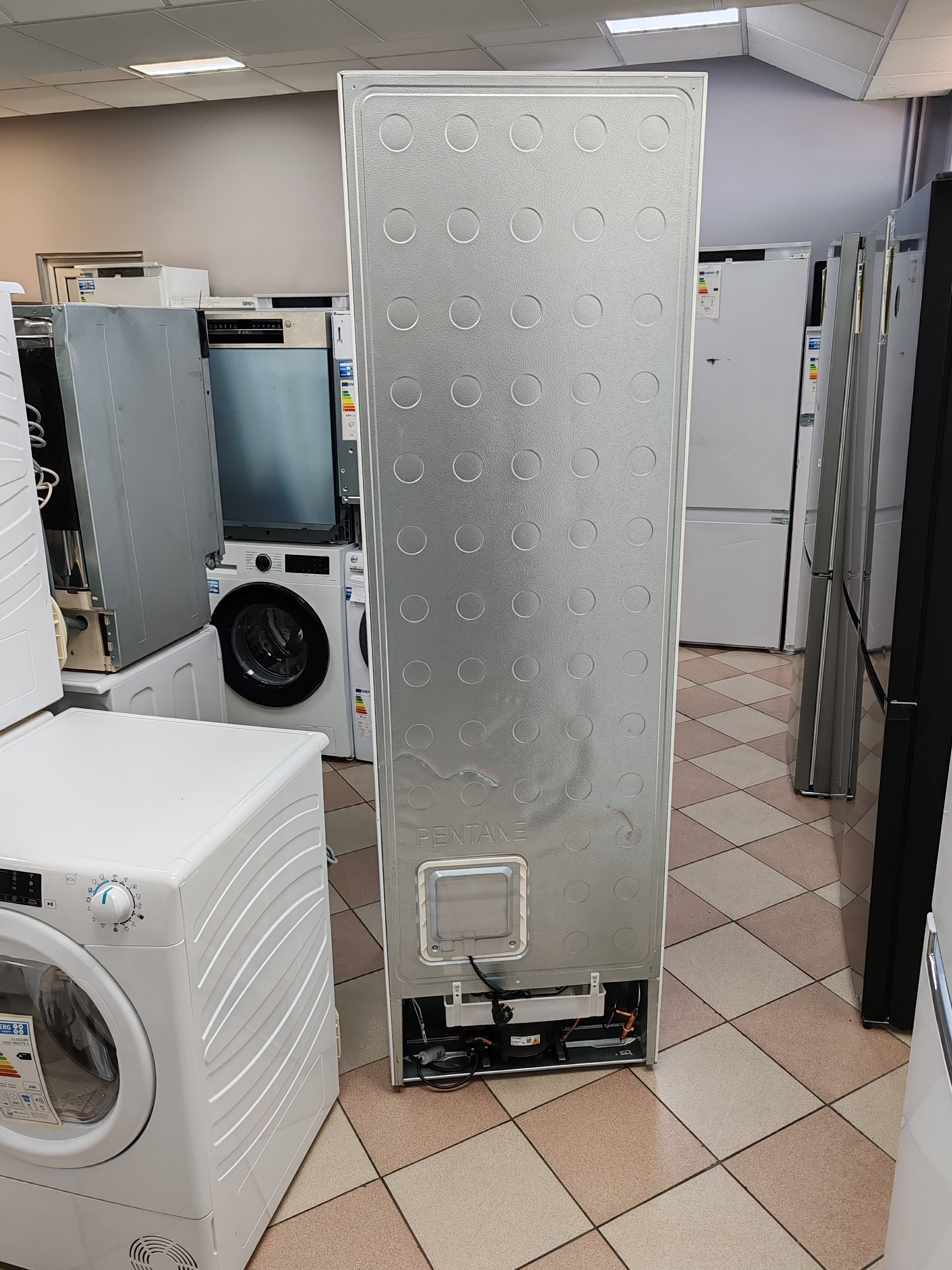 Frižider Gorenje NRK 6202 EW4, 200cm.