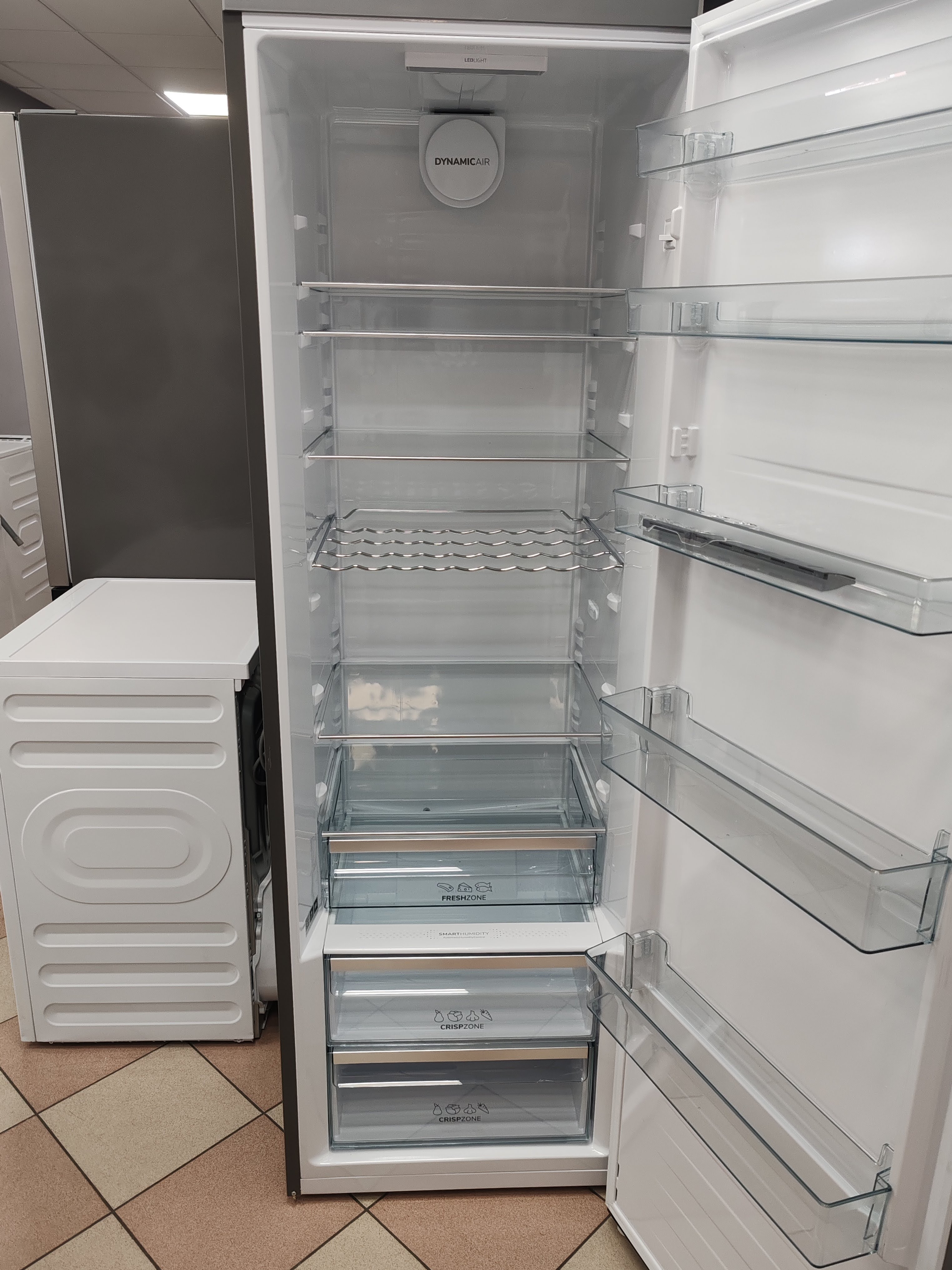 Frižider Gorenje R619DAXL6 , 185 cm.