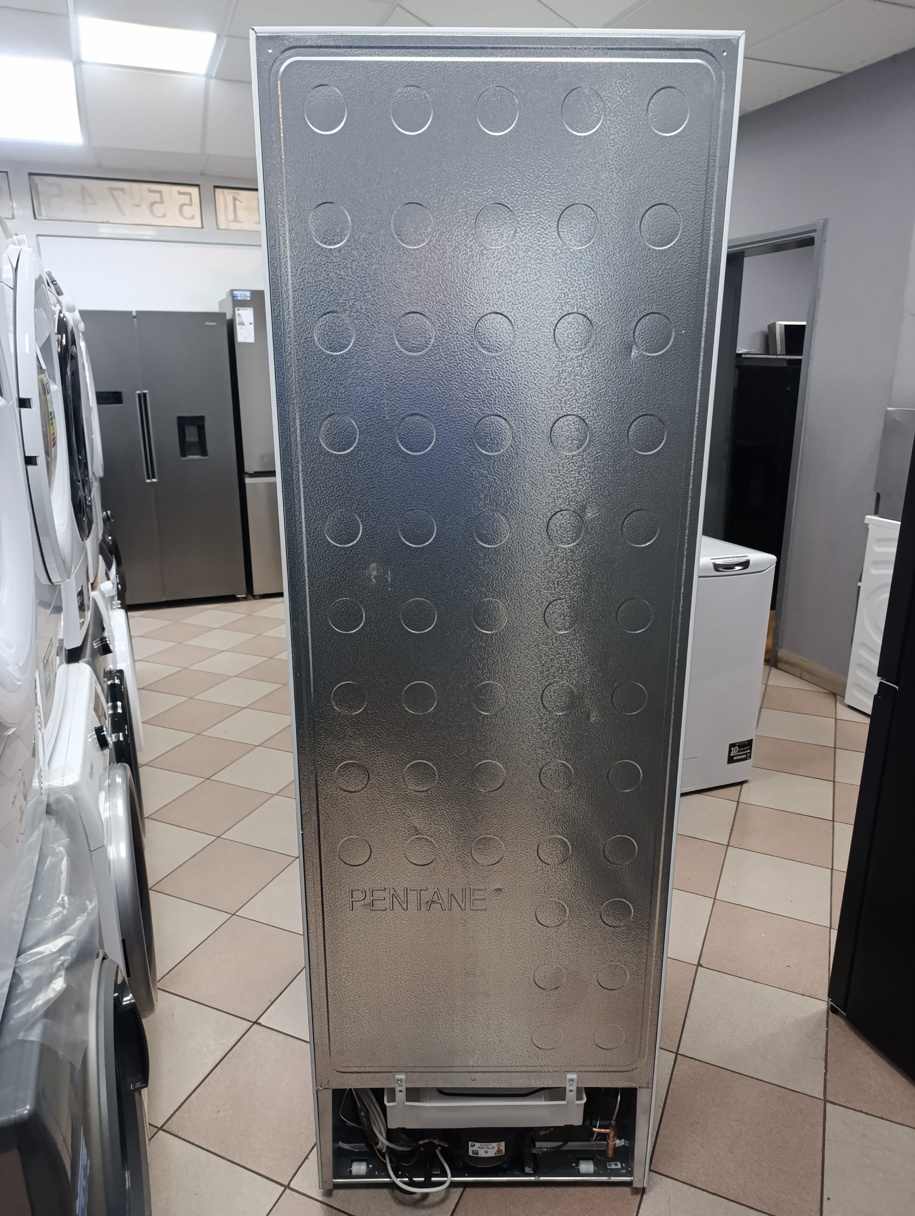 Frižider Gorenje R619EEW5, 185 cm.