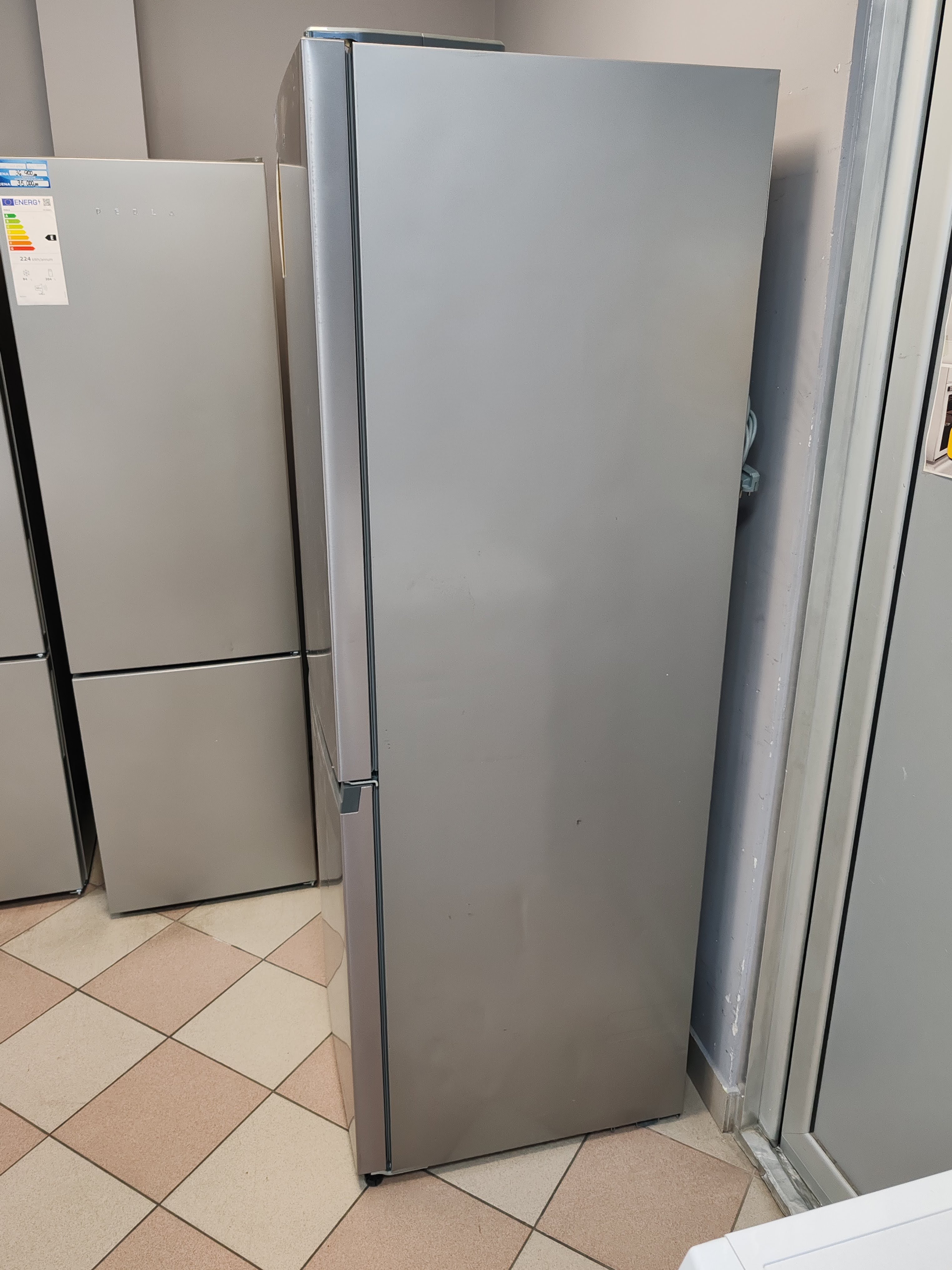 Frižider Haier HDW1618DNPK, 185 cm, No Frost