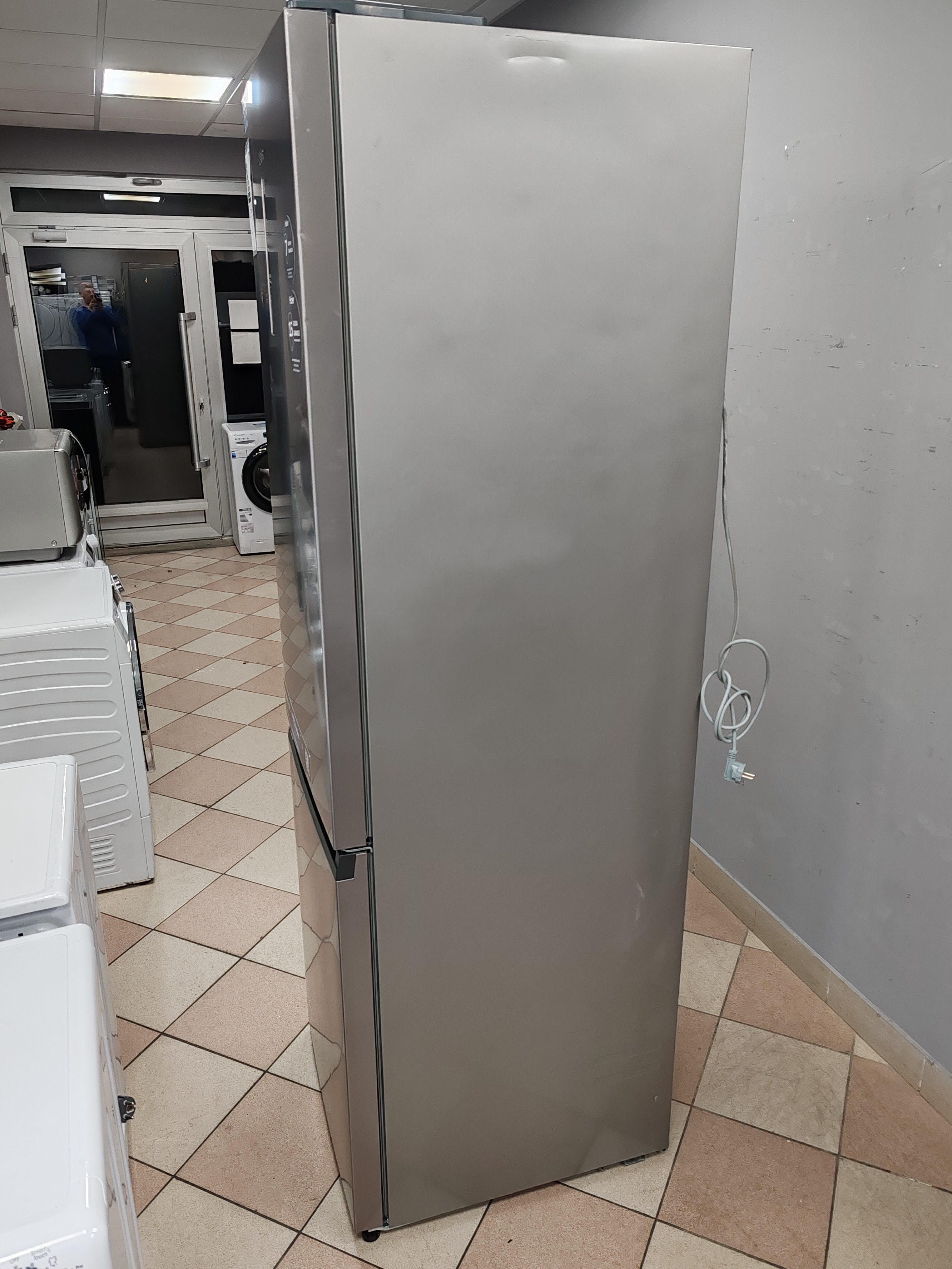 Frižider Haier HDW3620DNPK , 200 cm, No Frost