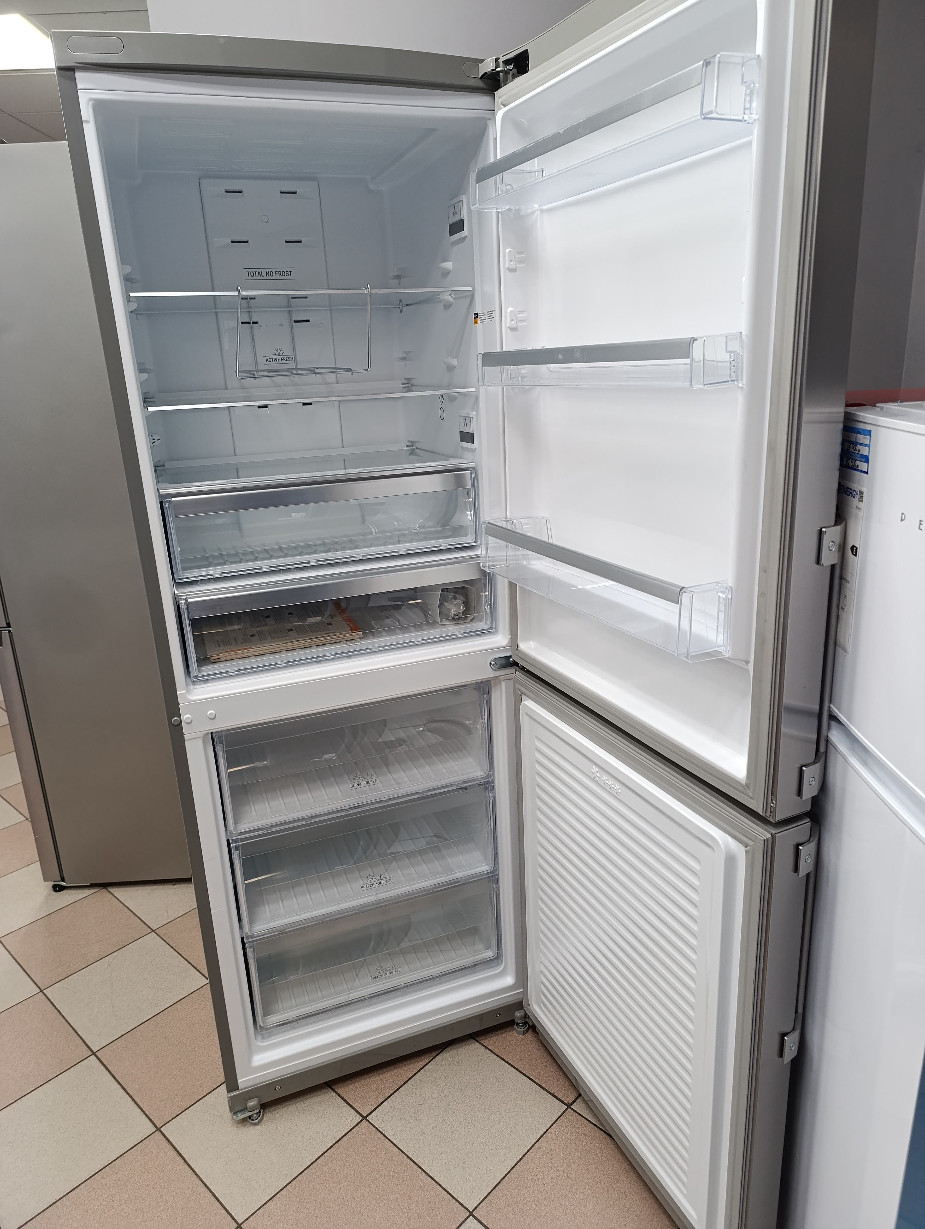 Frižider Hotpoint Ariston HA70BE 72 X , 195cm