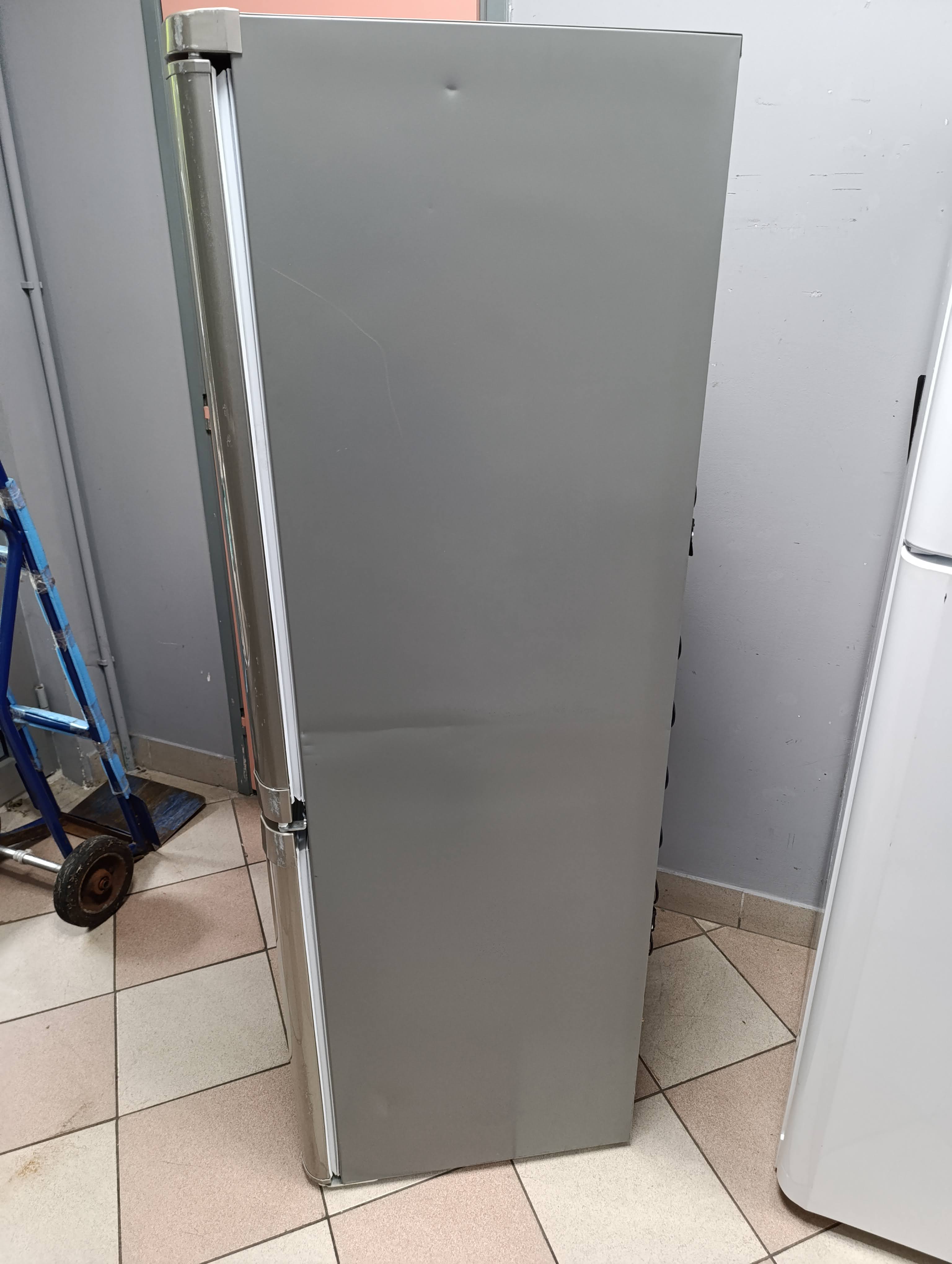 Frižider Indesit NCAA 55 NX 157cm OUTLET BELE TEHNIKE