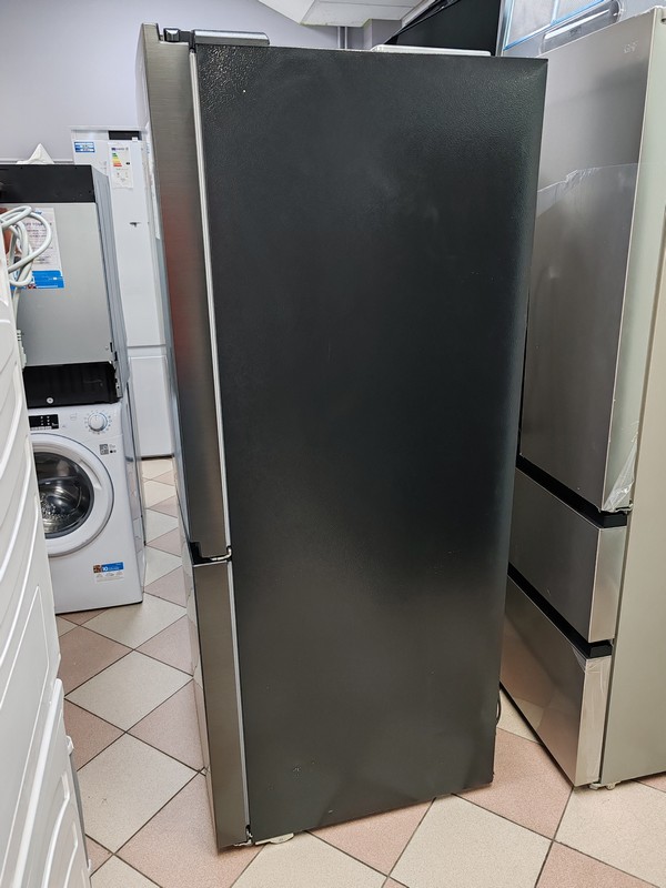 Frižider Samsung RF48A400EB4, 83cm.