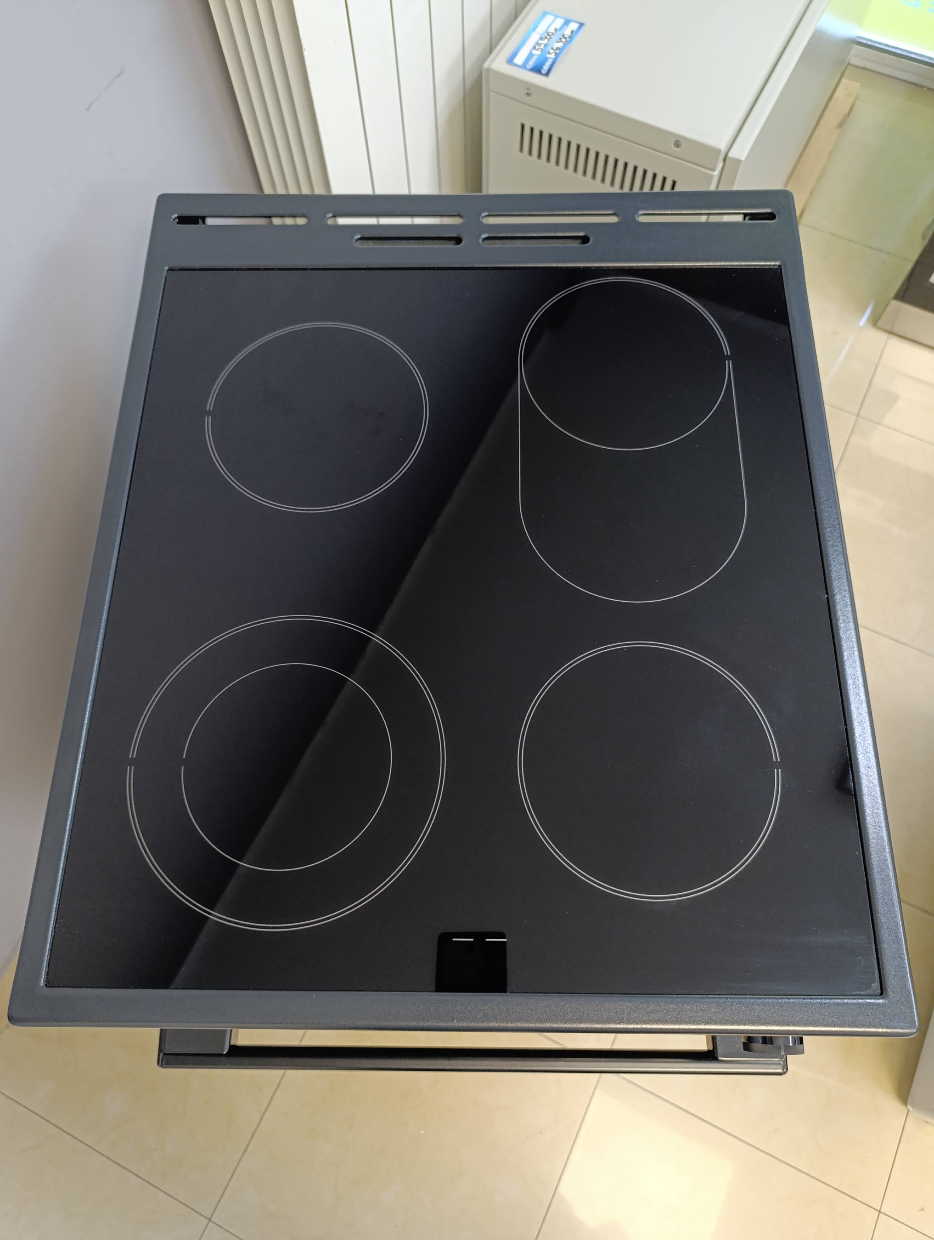 Šporet Gorenje GECS5C70BPA , 50 cm.