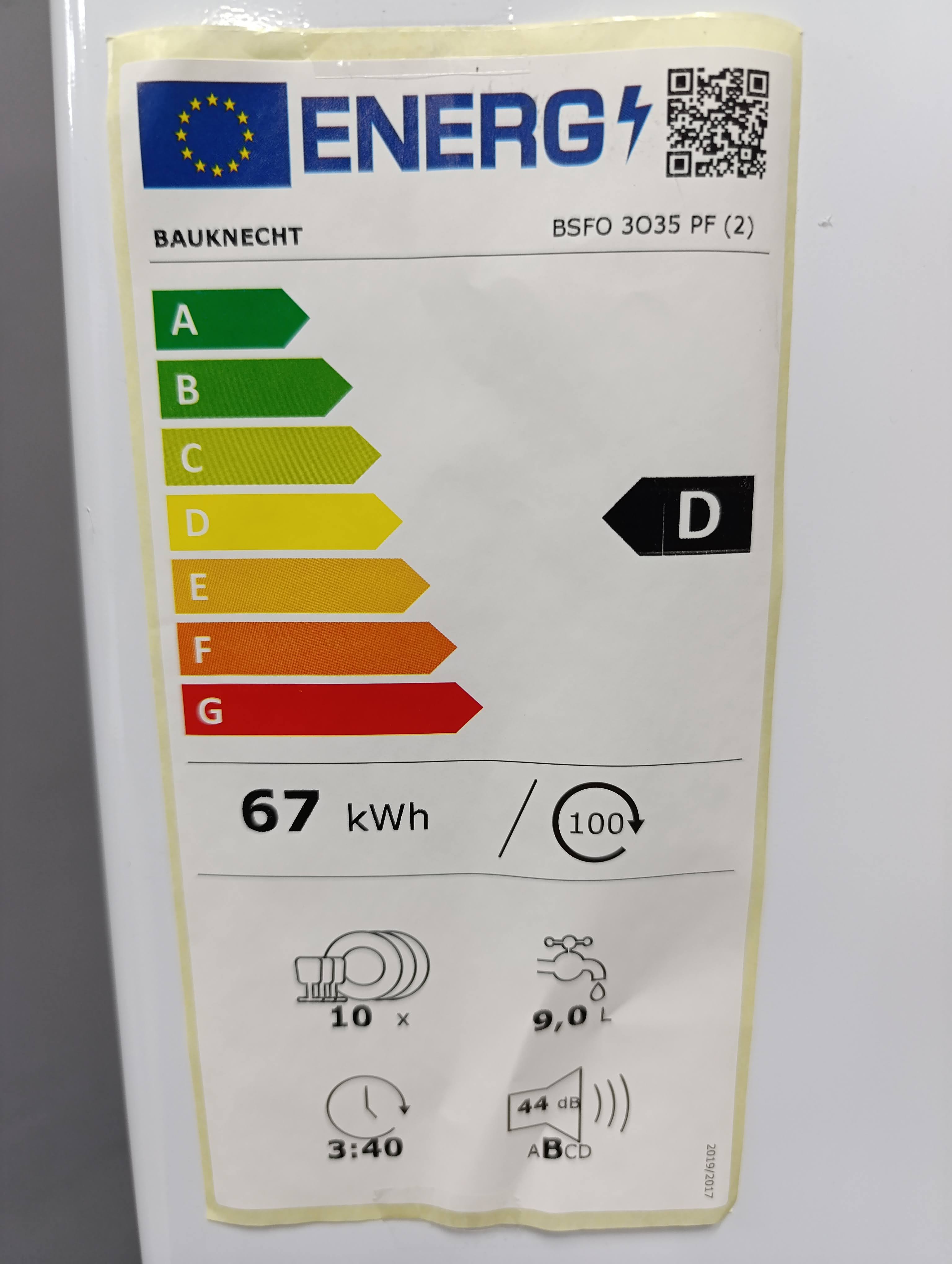 Sudo mašina Bauknecht BSFO 3O35 PF, 10 kompleta