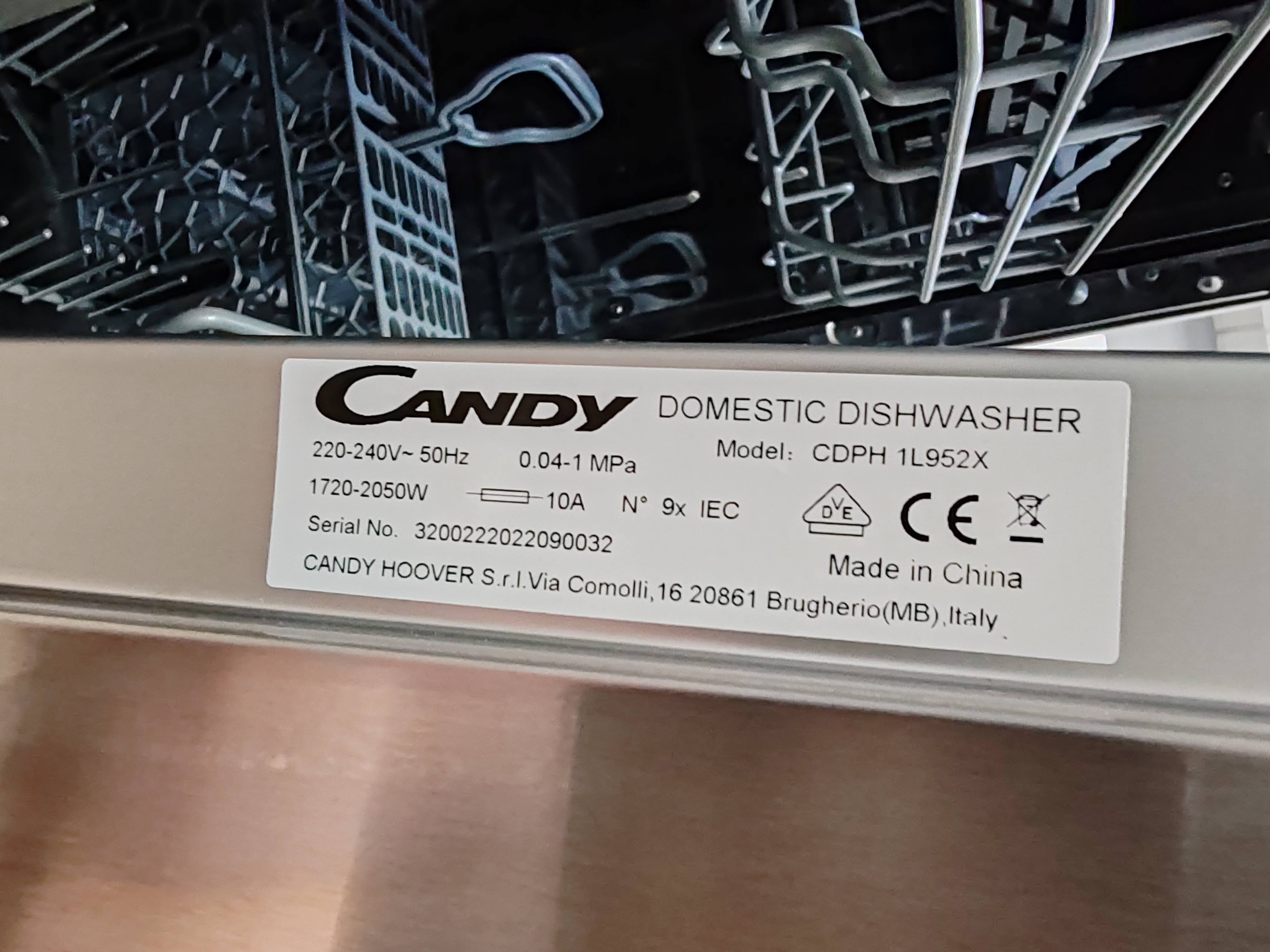 Sudo mašina Candy CDPH 1L952X, 9 kompleta