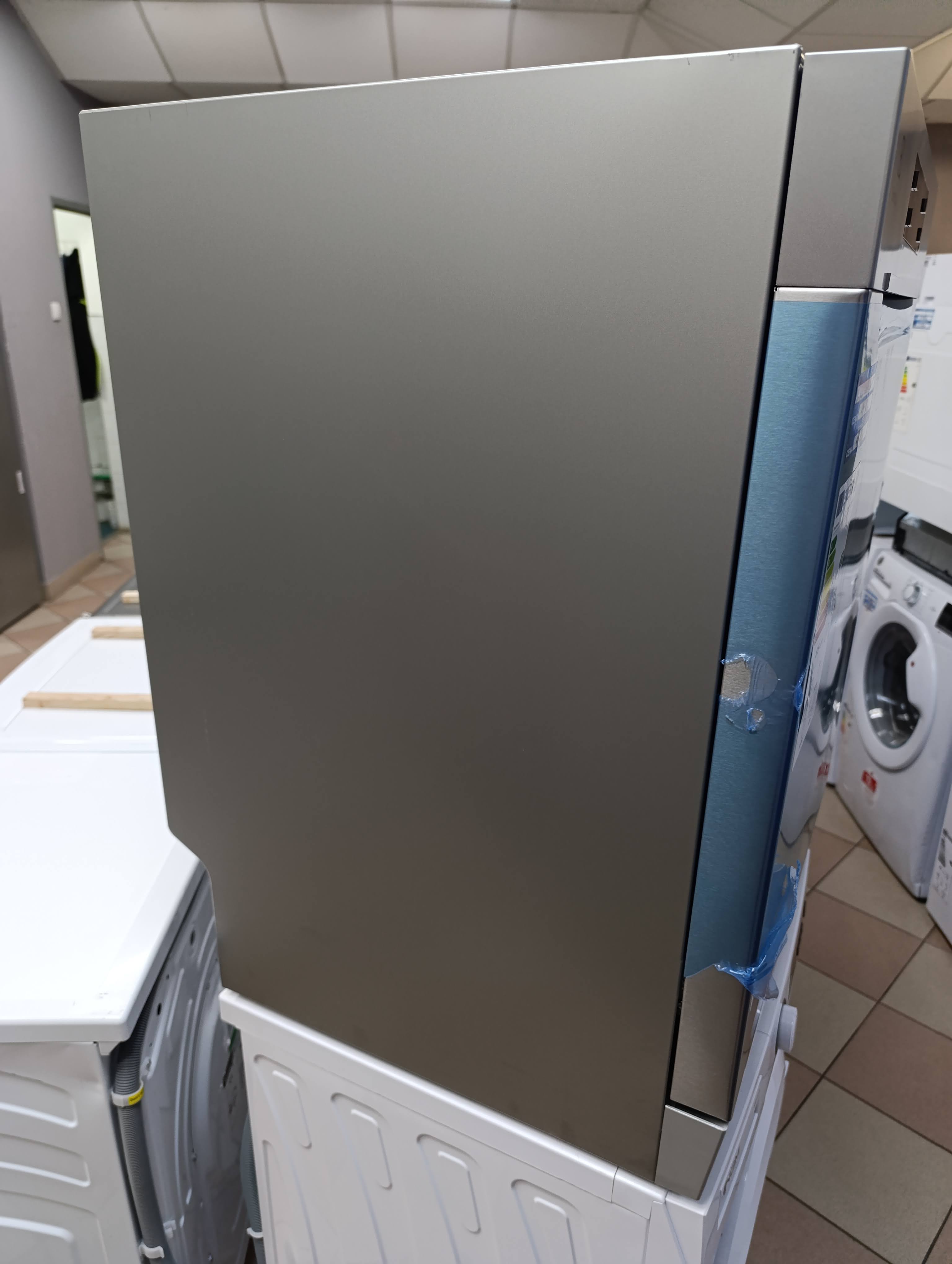 Sudo mašina Electrolux ESM48310SX , 14 kompleta