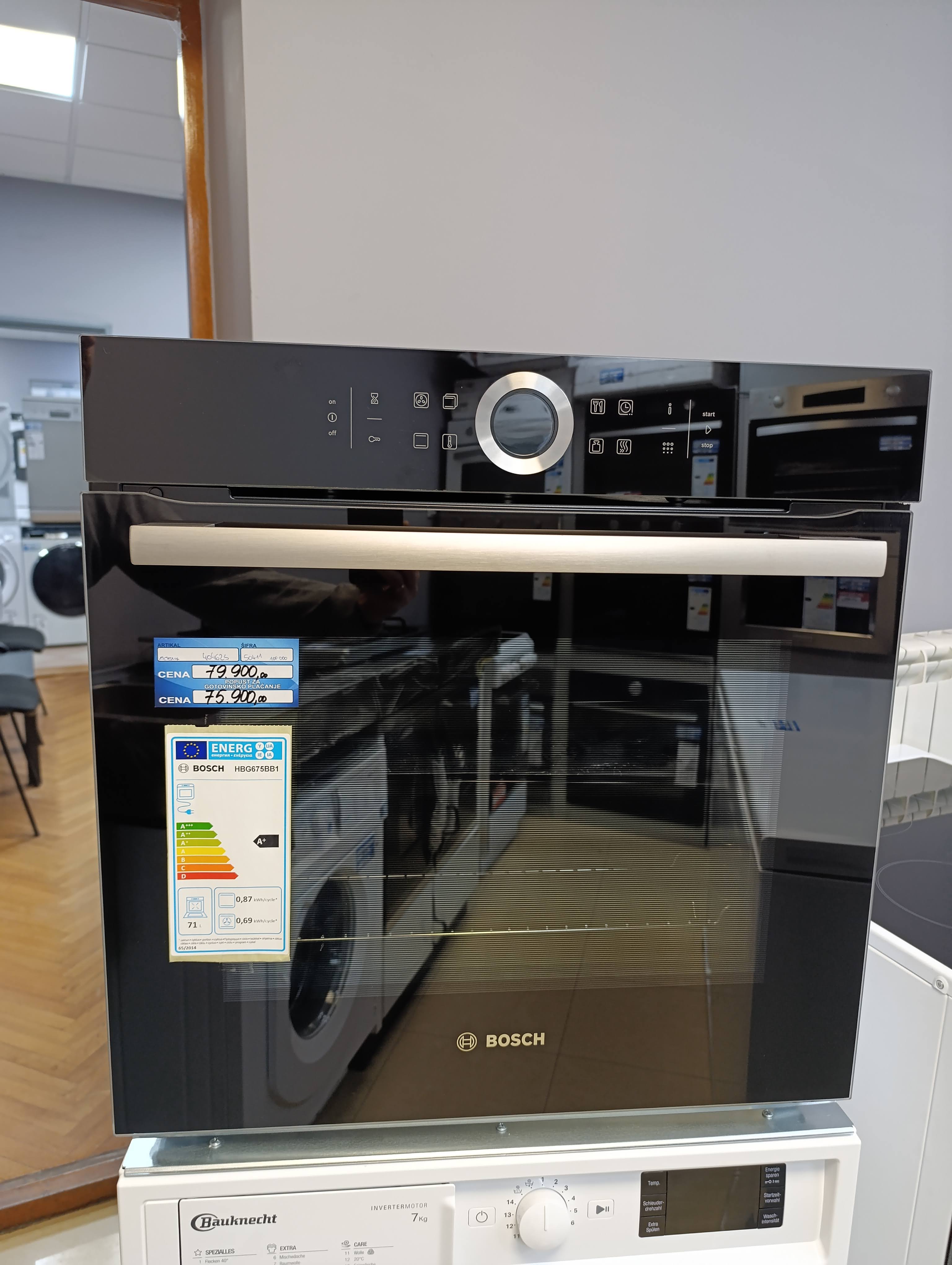 Ugradna Rerna Bosch HBG675BB1 , 71L