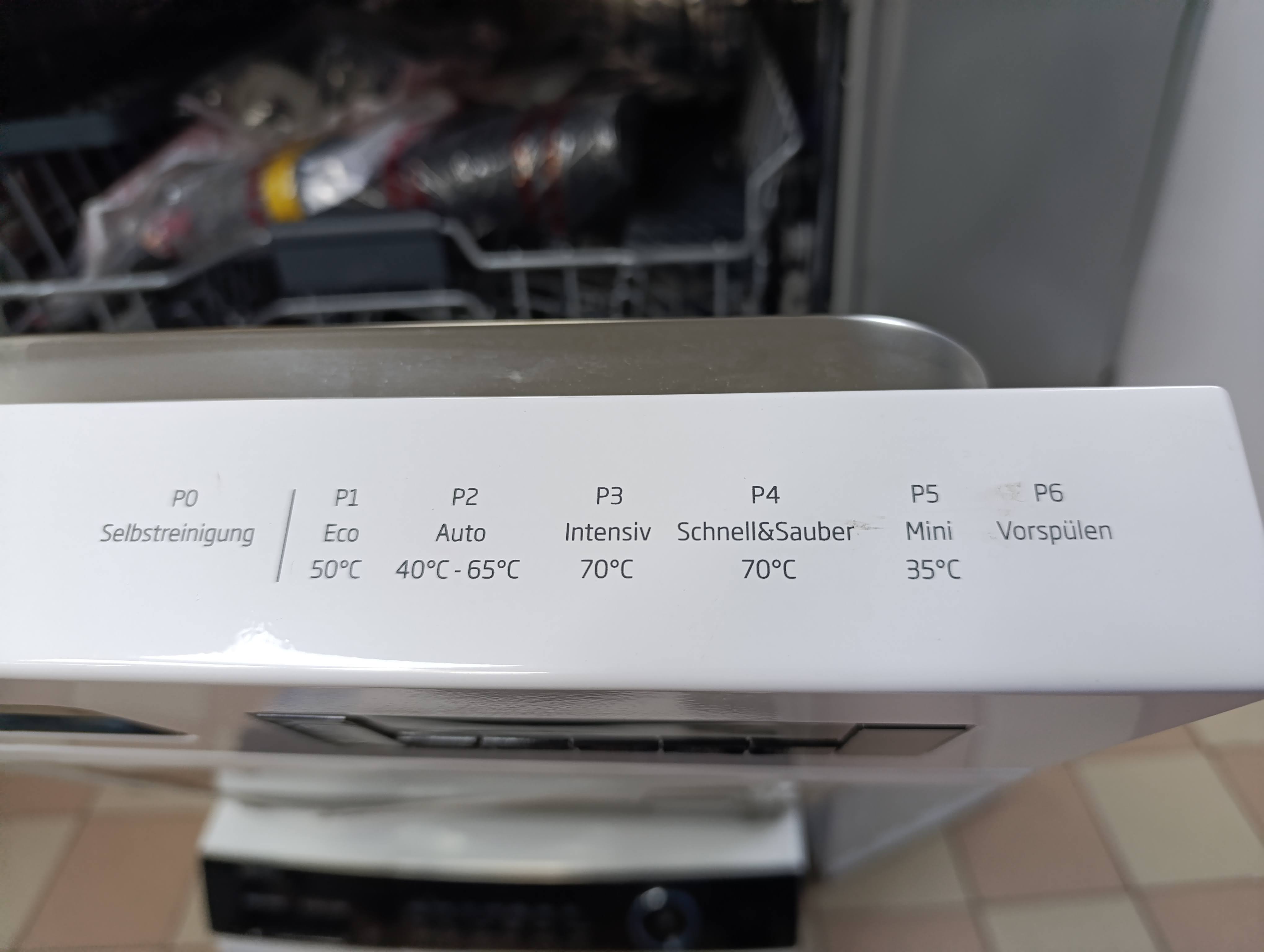 Ugradna Sudo mašina Beko DSN6634W2, 14 kompleta