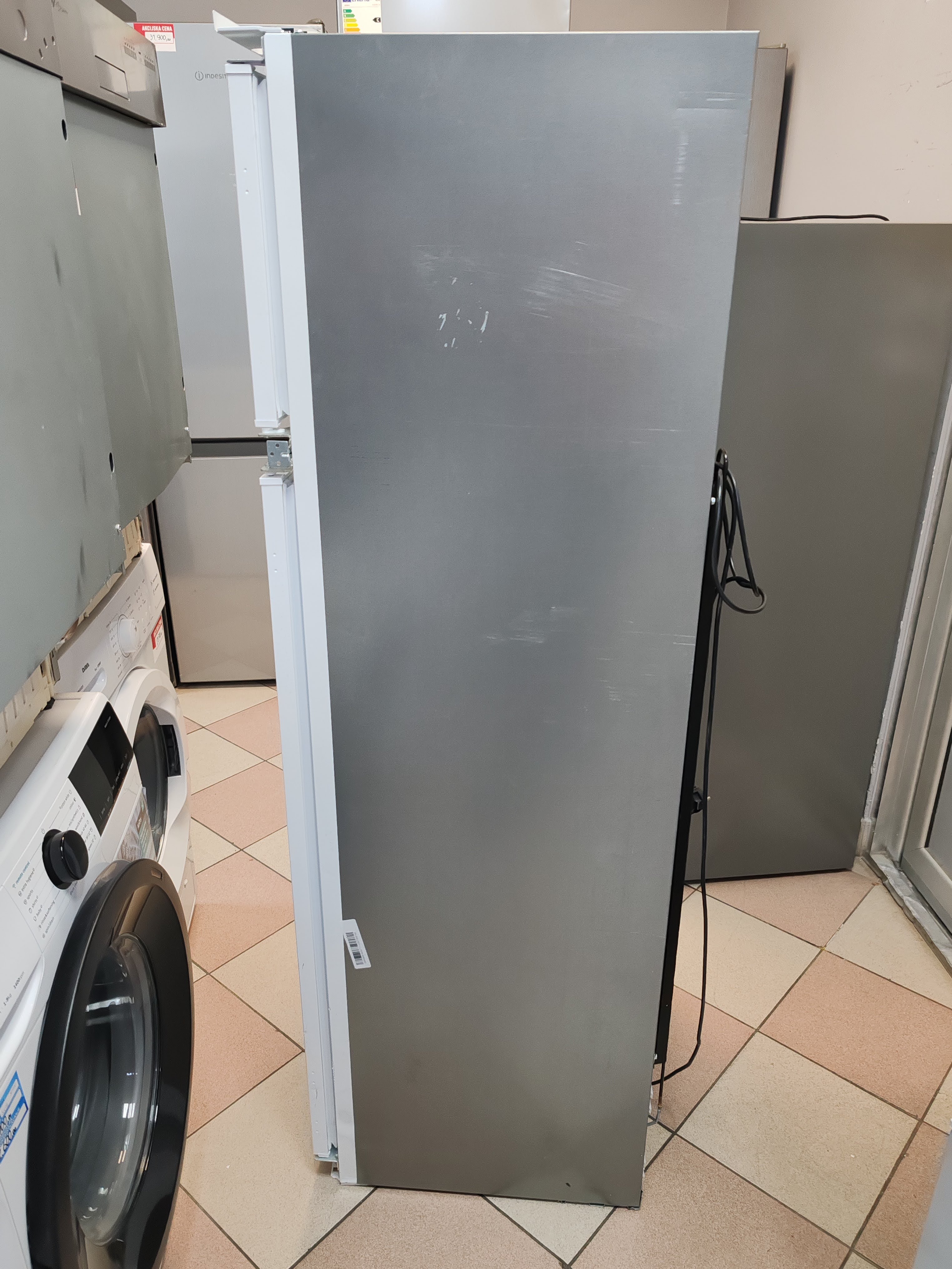 Ugradni Frižider Indesit T 16 A1 D/I , 158cm