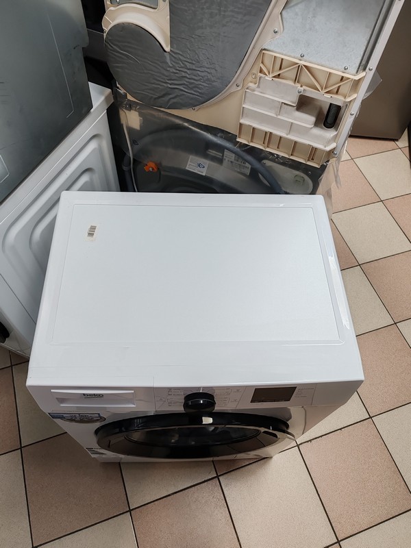 Veš mašina Beko WUE7611D XAW , 7 kg.