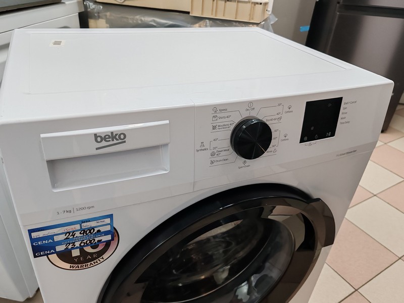 Veš mašina Beko WUE7611D XAW , 7 kg.