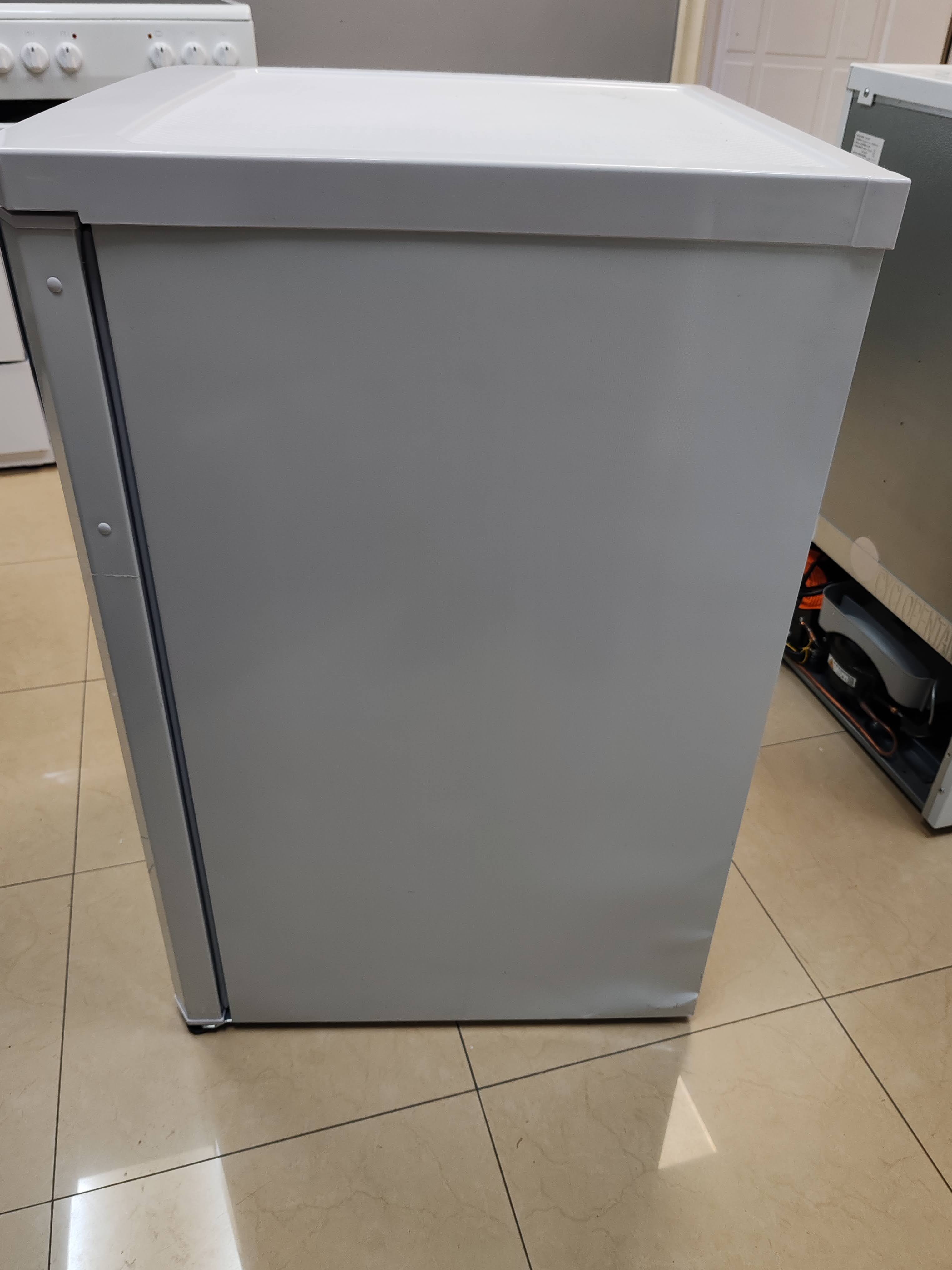 Zamrzivač Amica GS 321 100 W , 80L