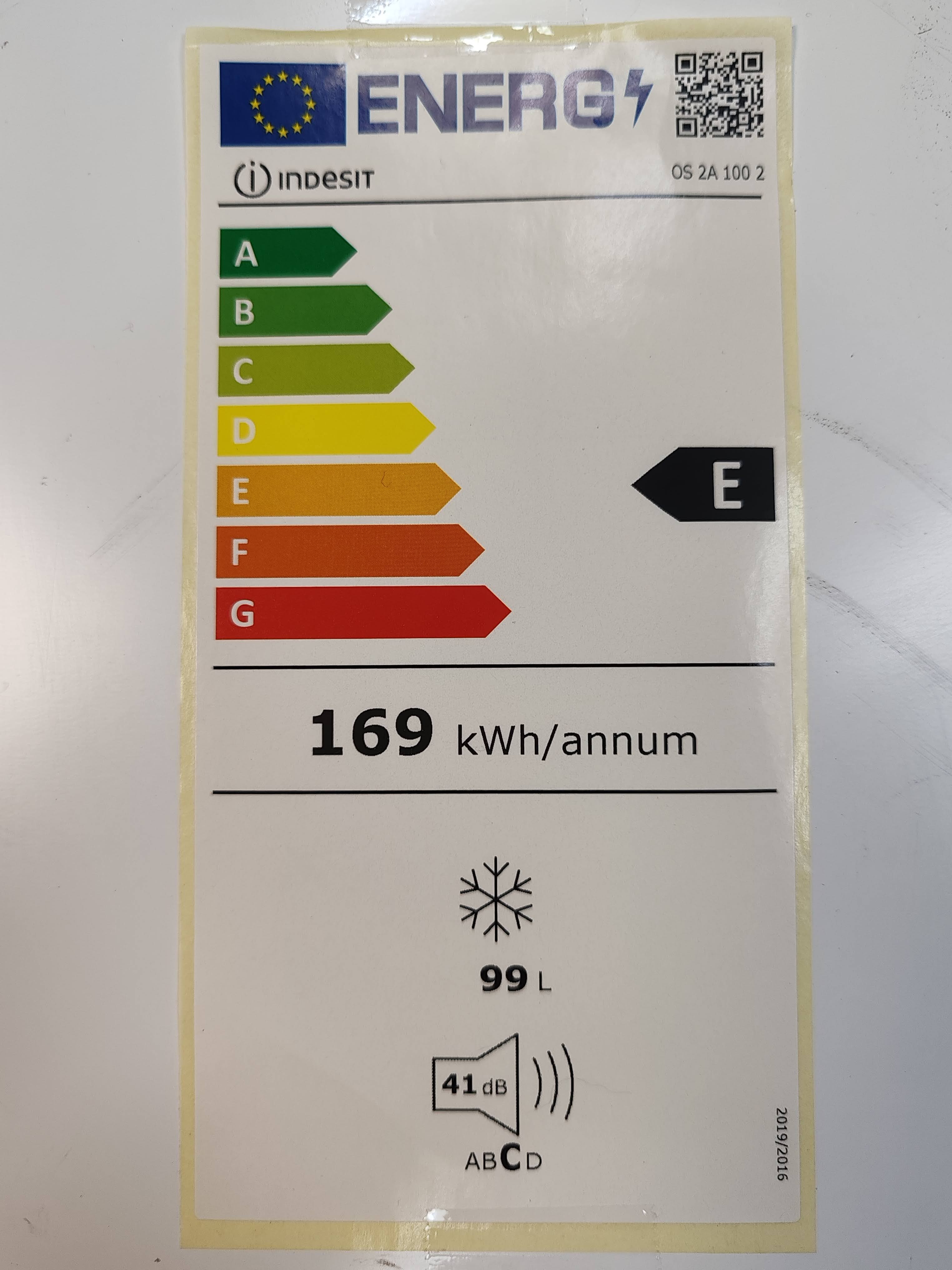 Zamrzivač sandučar Indesit OS 2A 100 2 , 99L